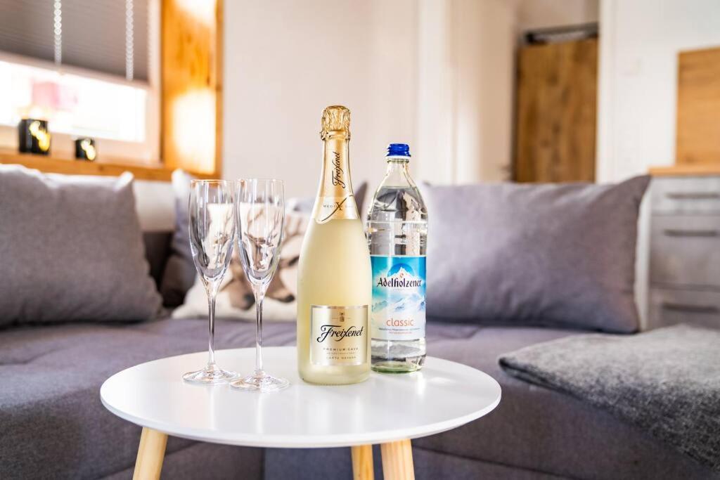 Neu Renoviertes Ferienhaus/Wohnunng Kleine Auszeit 索嫩布尔 外观 照片