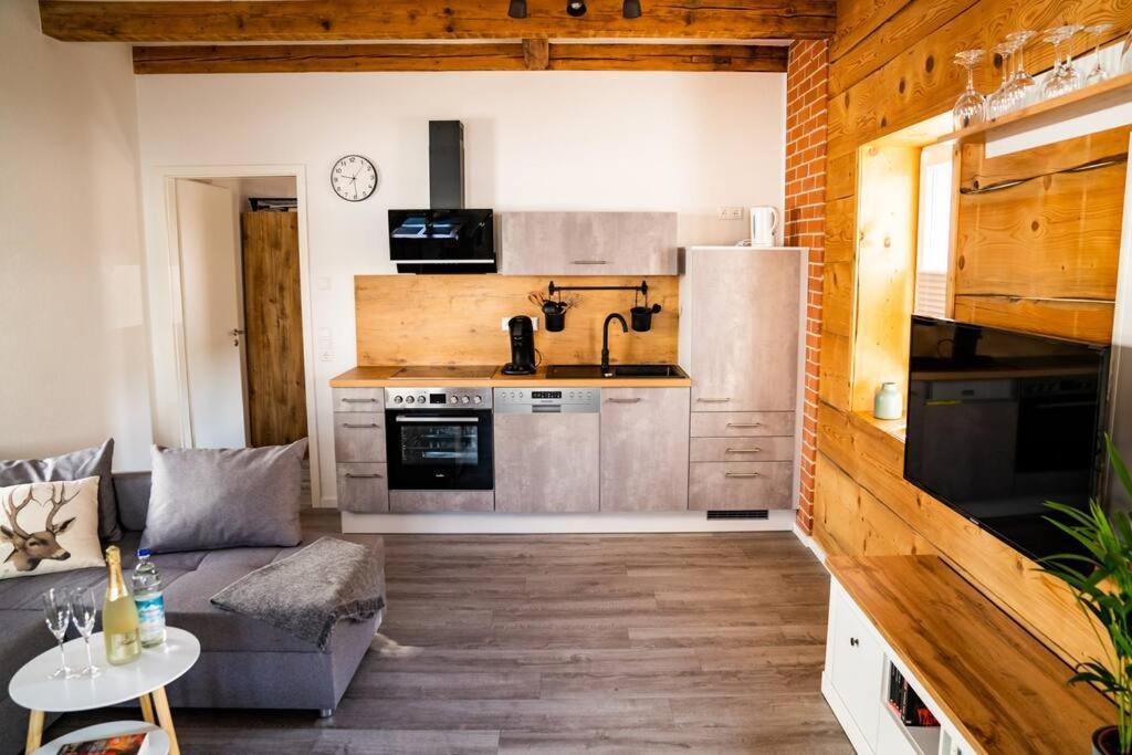 Neu Renoviertes Ferienhaus/Wohnunng Kleine Auszeit 索嫩布尔 外观 照片