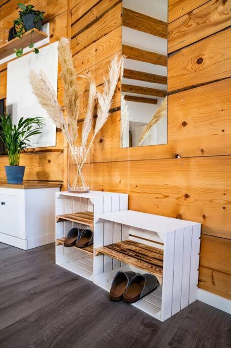 Neu Renoviertes Ferienhaus/Wohnunng Kleine Auszeit 索嫩布尔 外观 照片