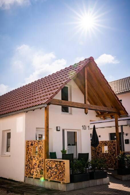Neu Renoviertes Ferienhaus/Wohnunng Kleine Auszeit 索嫩布尔 外观 照片